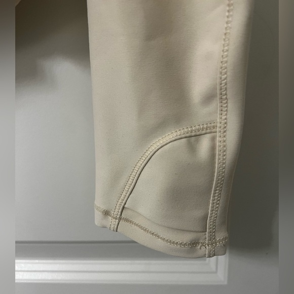 Old Navy Women Jacket Cream Long SleeveCompression Full Zip Activewear XS (0195) - Picture 10 of 10